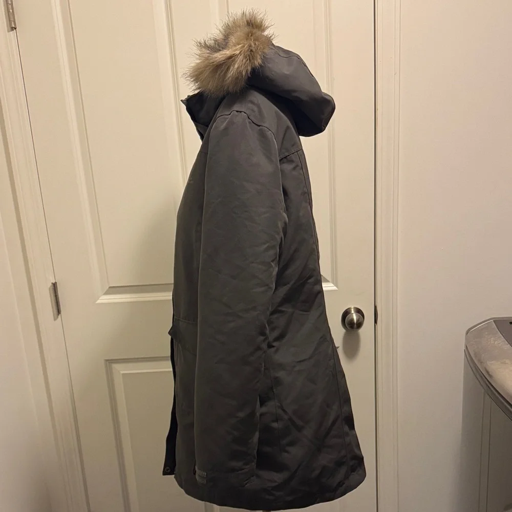 Like New Mountain Warehouse Women's Green Padded Jacket with Faux Fur Trim